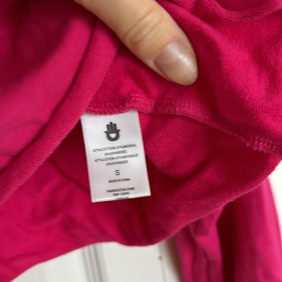 Spiritual gangster. Long sleeve fuchsia, pink pink cropped sweatshirt. - Picture 7 of 9